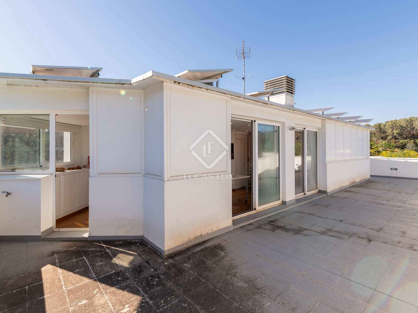 6 bedroom Villa for sale in Sant Cugat del Valles with pool garage - € 2,900,000 (Ref: 8309675)