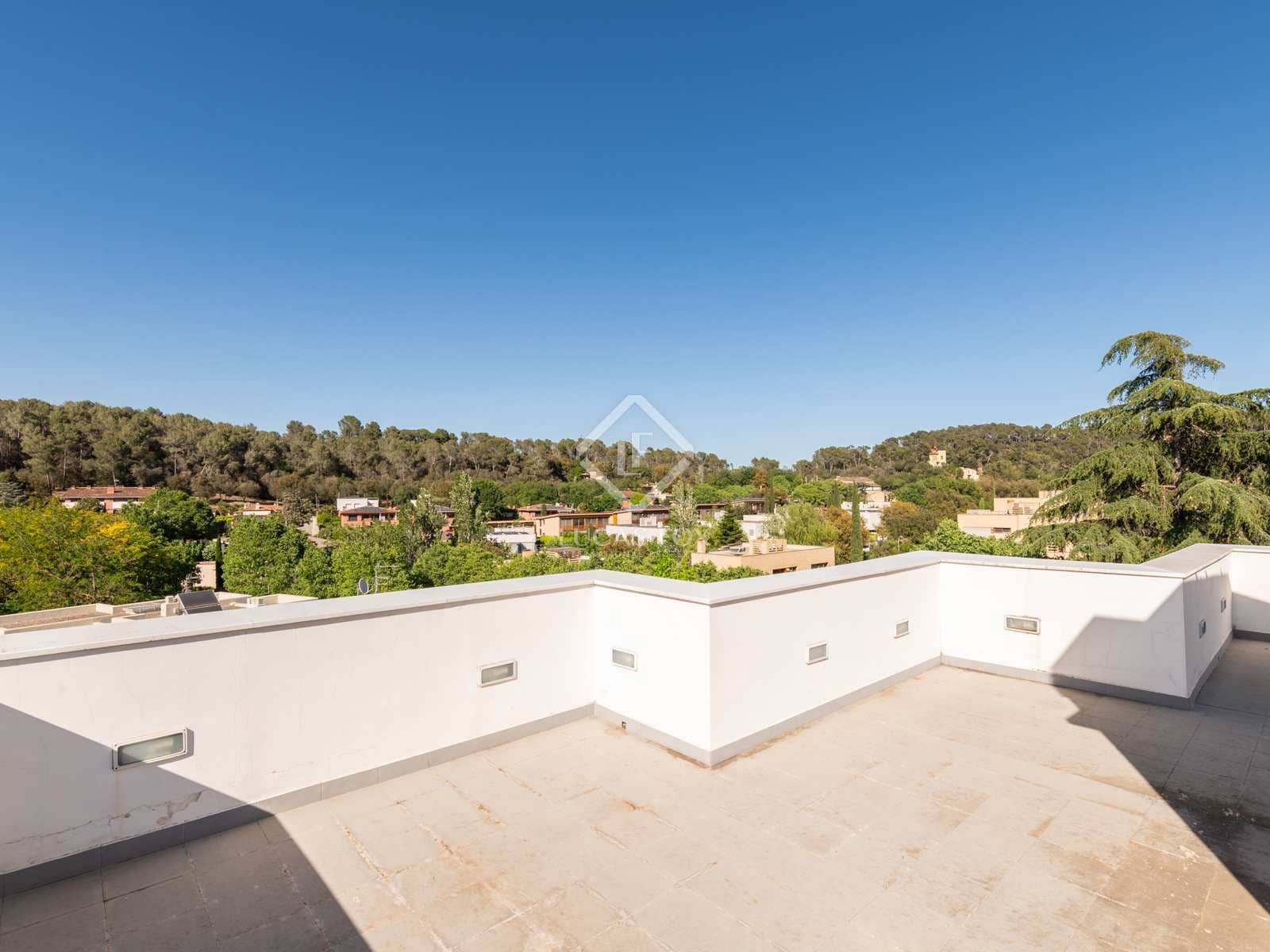 6 bedroom Villa for sale in Sant Cugat del Valles with pool garage - € 2,900,000 (Ref: 8309675)