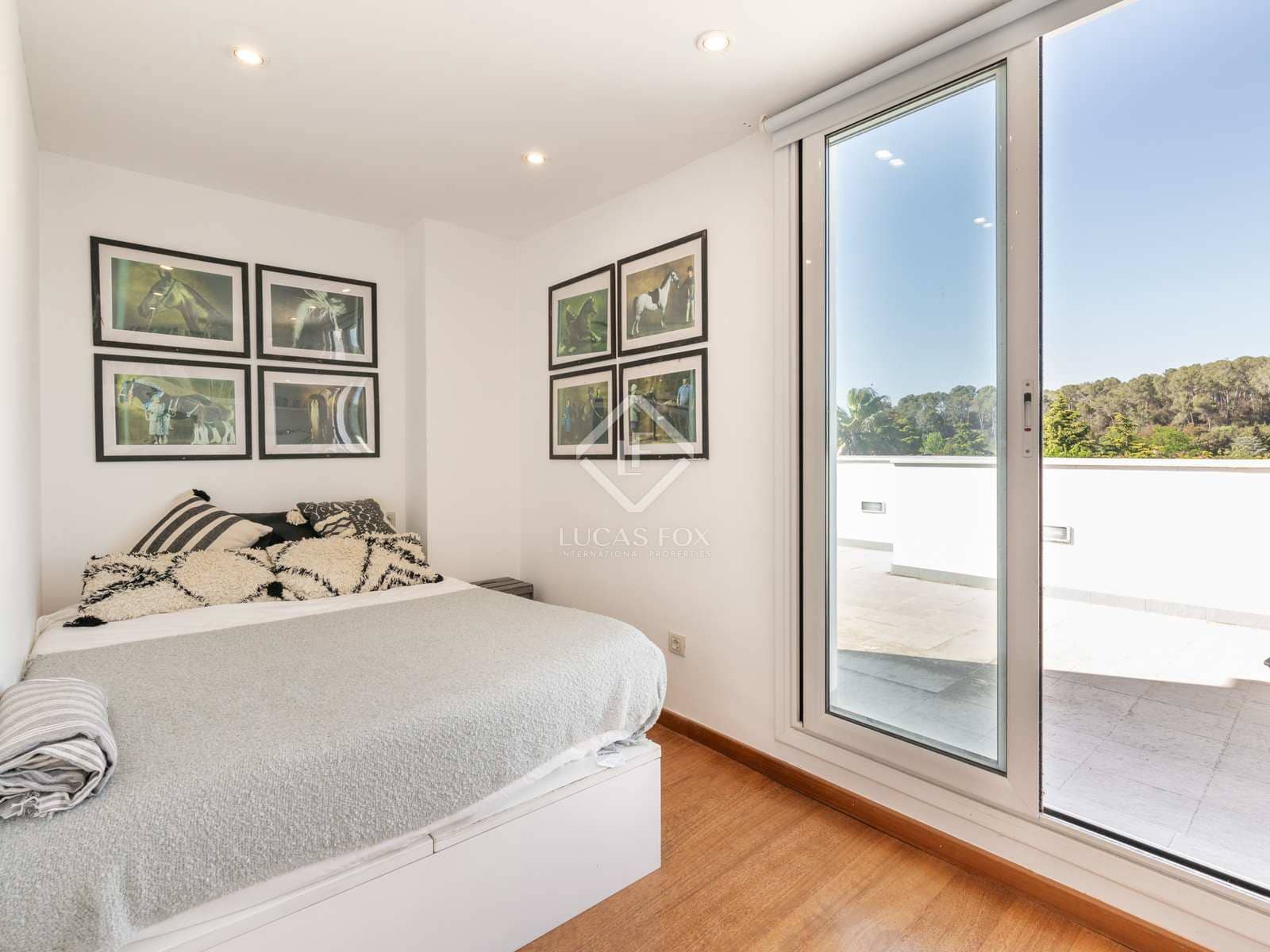 6 bedroom Villa for sale in Sant Cugat del Valles with pool garage - € 2,900,000 (Ref: 8309675)