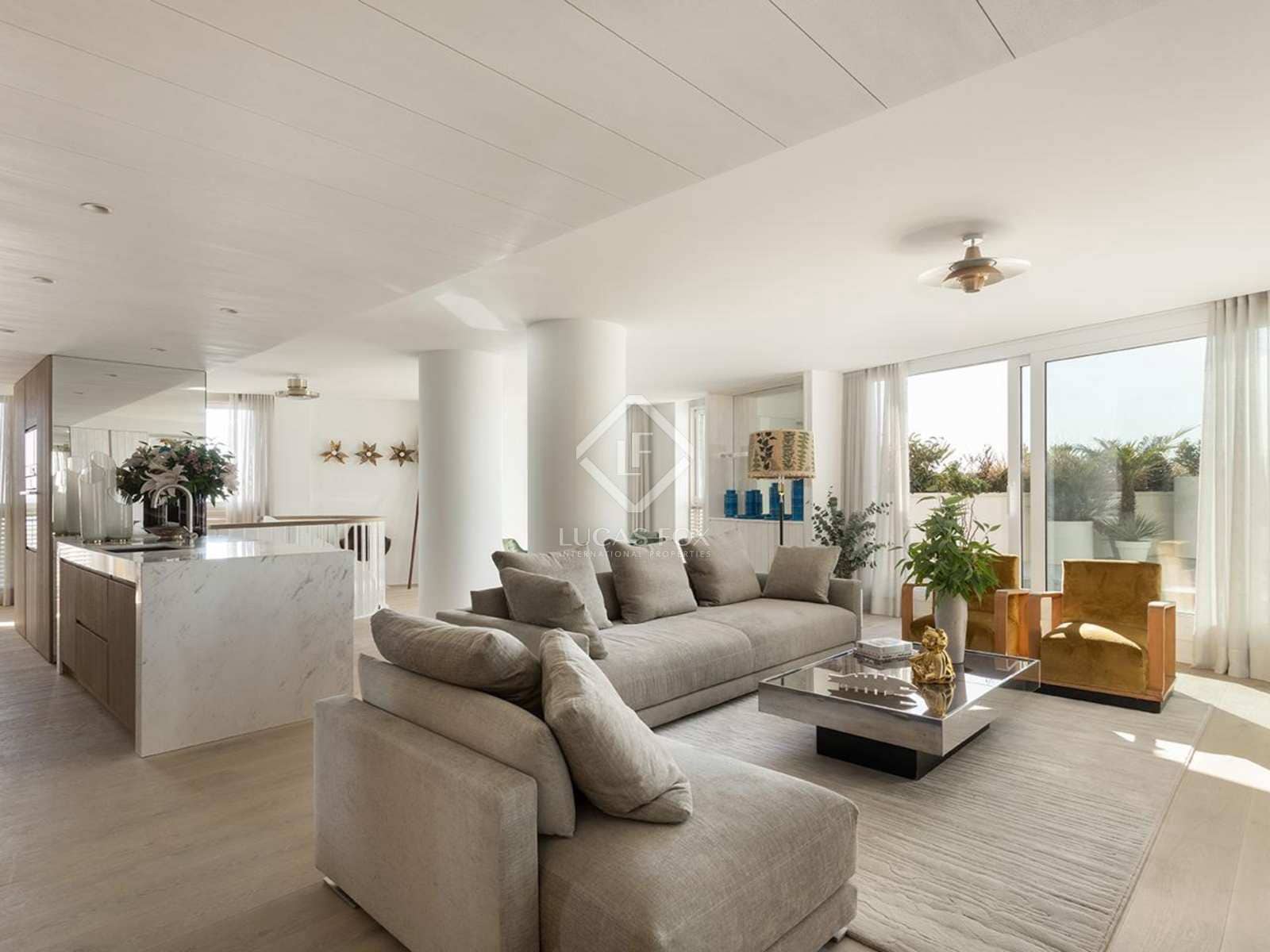 4 soveværelse Penthouse til salg i Barcelona by med swimmingpool garage - € 4.495.000 (Ref: 8312321)