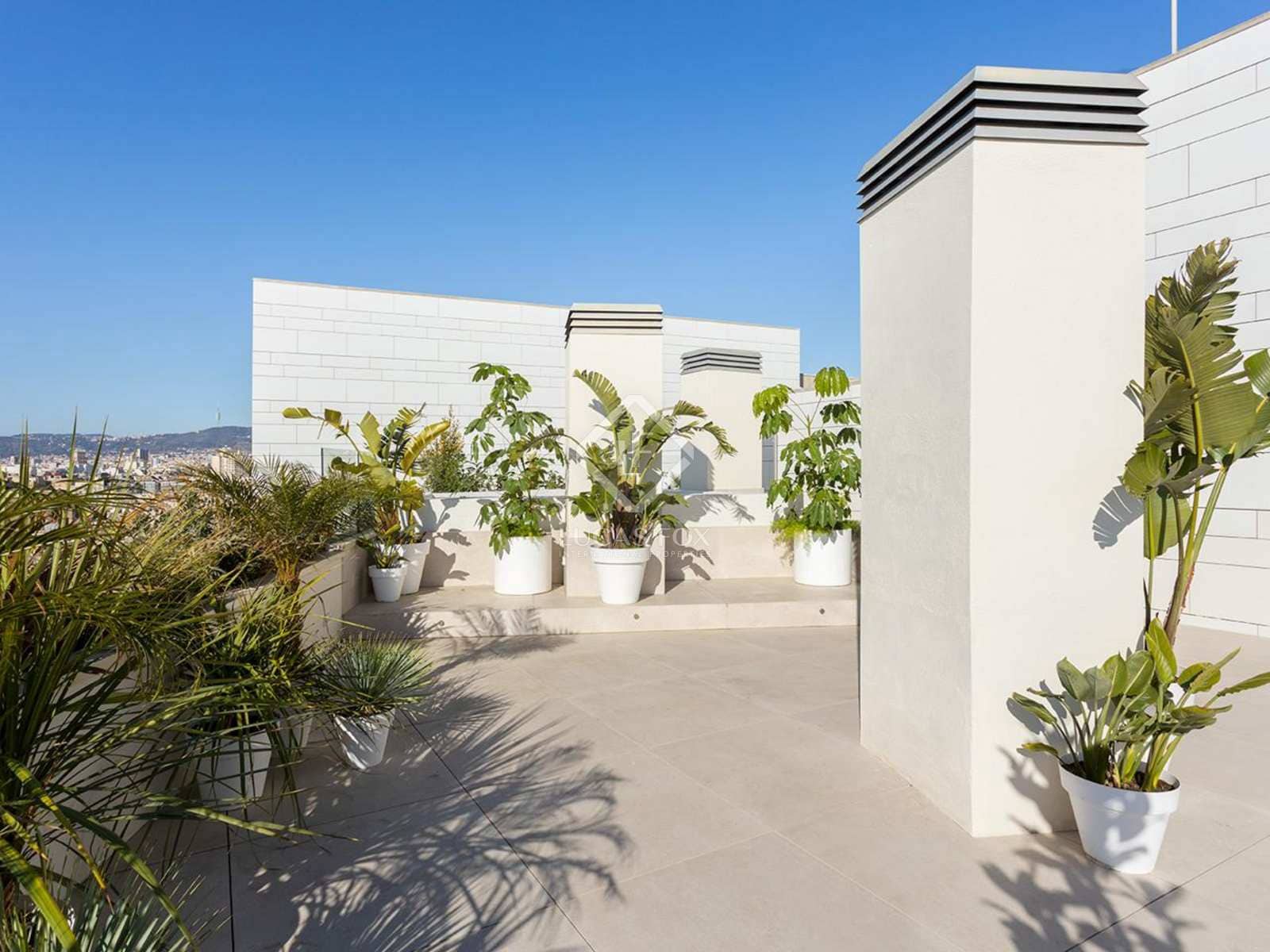 4 soveværelse Penthouse til salg i Barcelona by med swimmingpool garage - € 4.495.000 (Ref: 8312321)