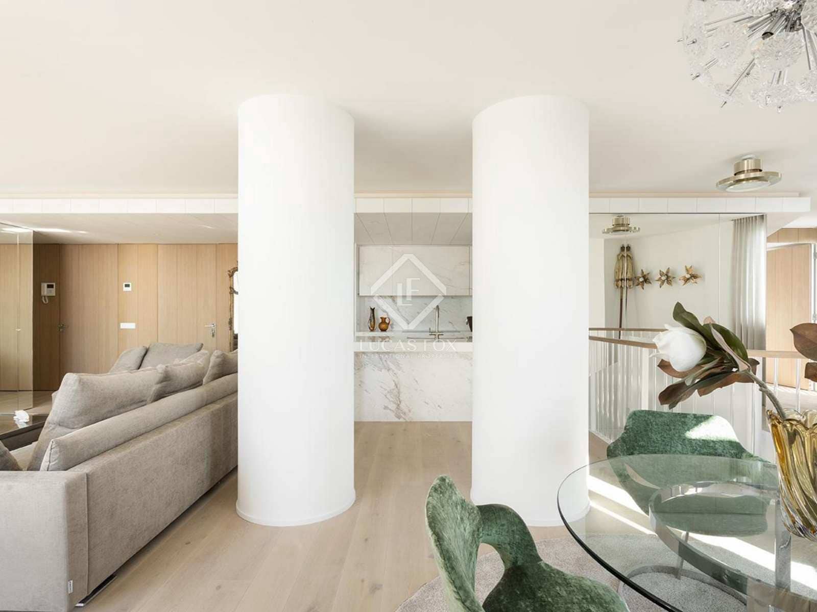 4 soveværelse Penthouse til salg i Barcelona by med swimmingpool garage - € 4.495.000 (Ref: 8312321)