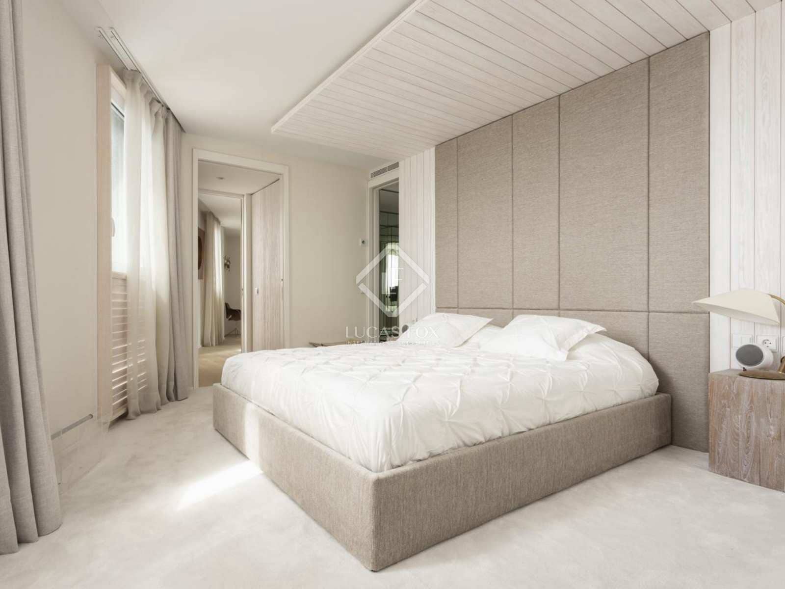 4 soveværelse Penthouse til salg i Barcelona by med swimmingpool garage - € 4.495.000 (Ref: 8312321)