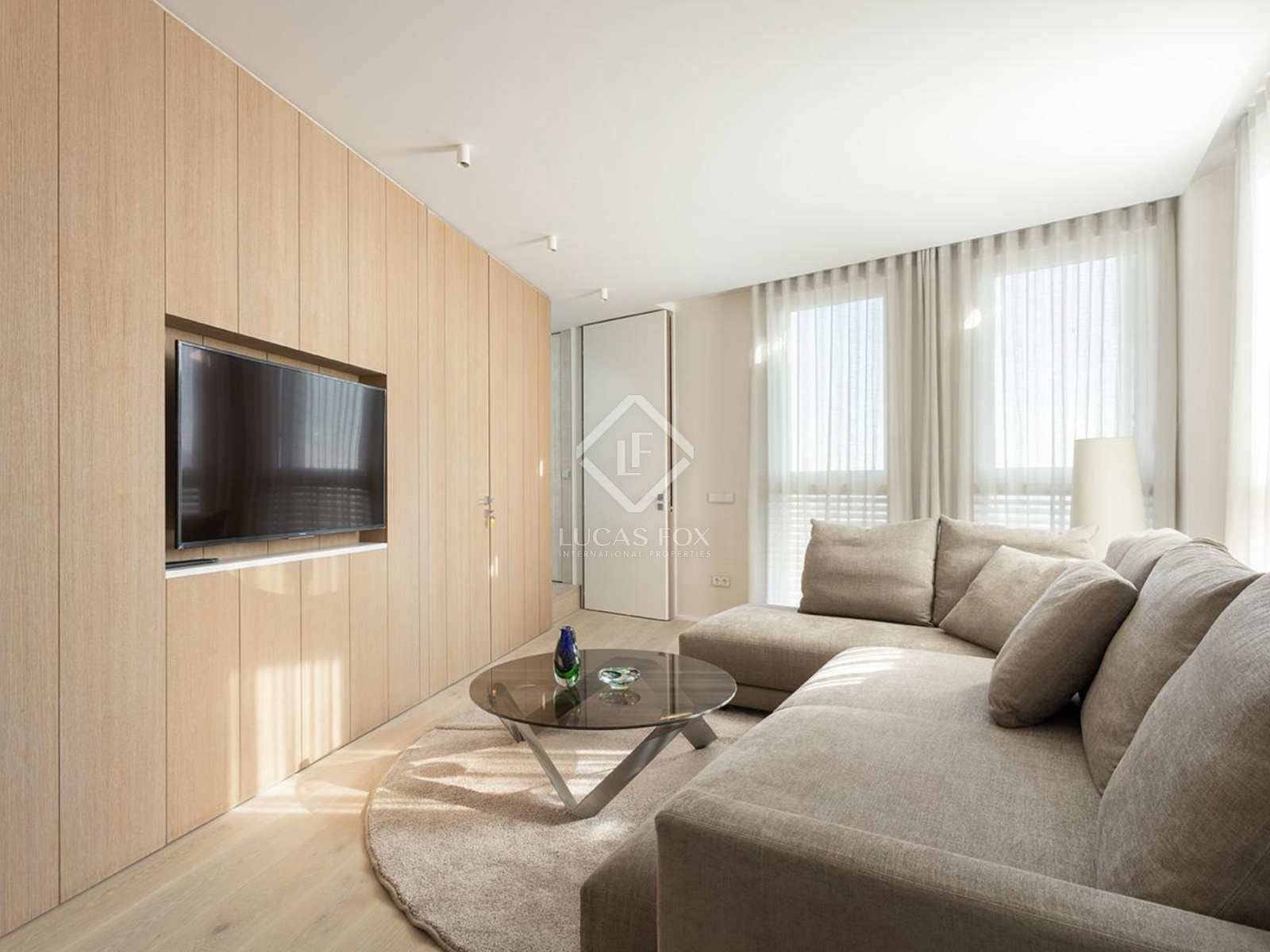 4 soveværelse Penthouse til salg i Barcelona by med swimmingpool garage - € 4.495.000 (Ref: 8312321)