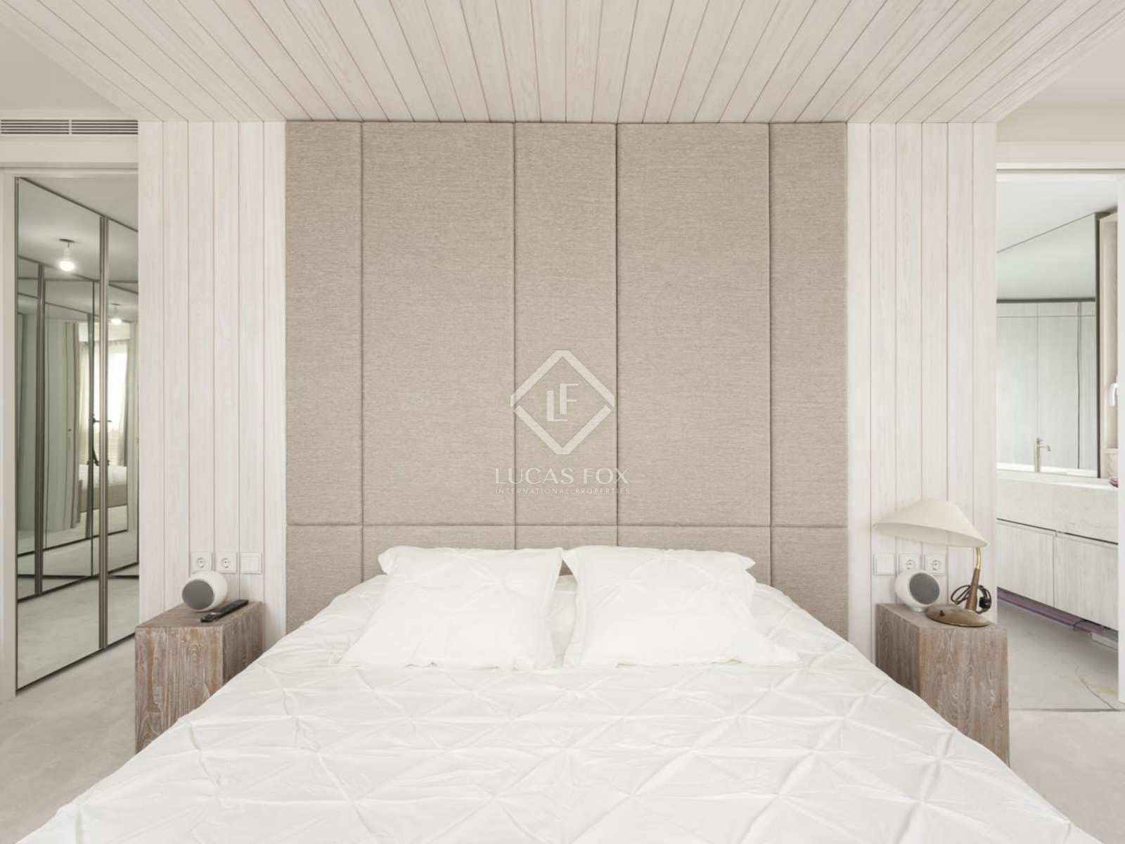 4 soveværelse Penthouse til salg i Barcelona by med swimmingpool garage - € 4.495.000 (Ref: 8312321)