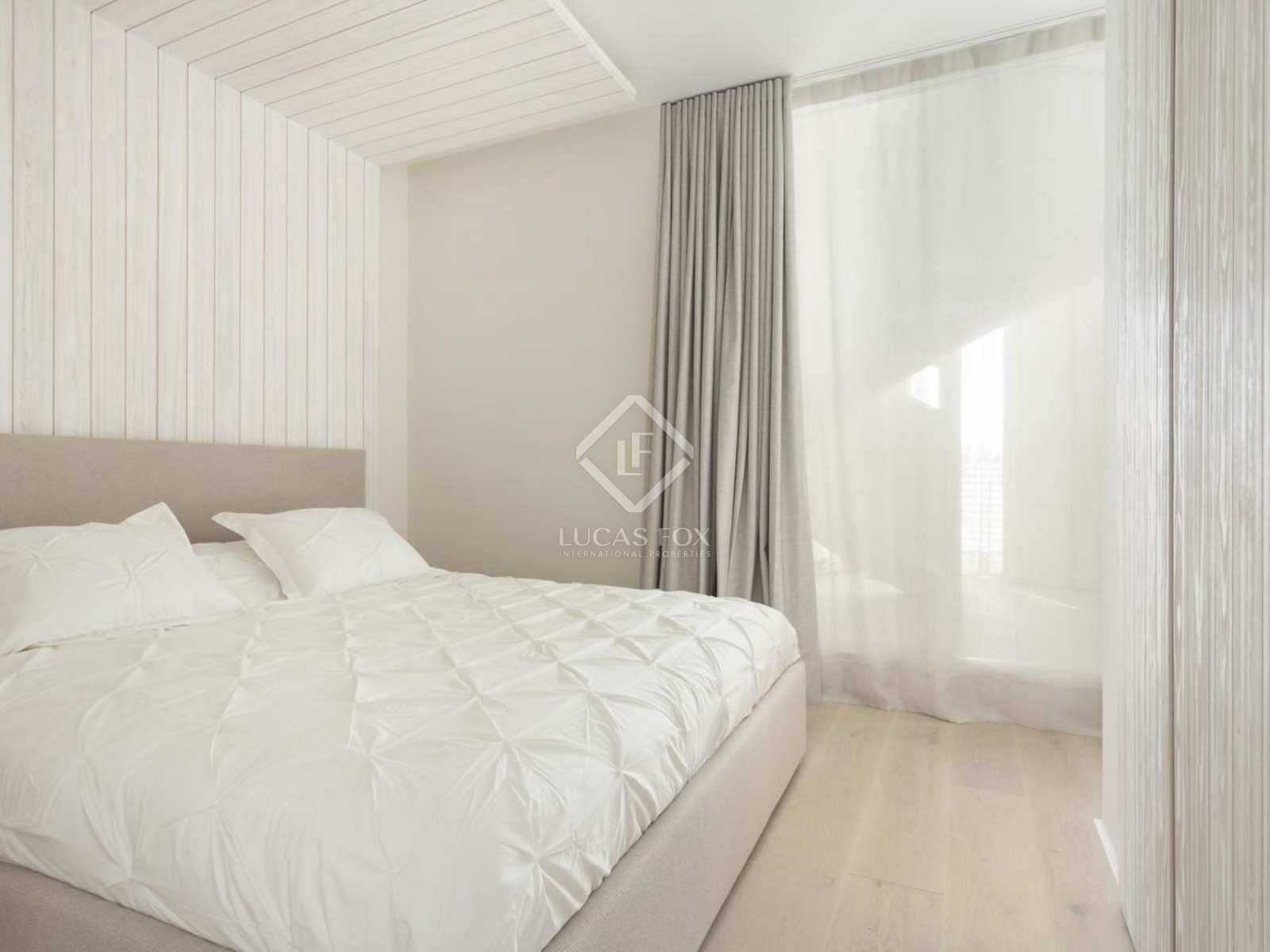 4 soveværelse Penthouse til salg i Barcelona by med swimmingpool garage - € 4.495.000 (Ref: 8312321)