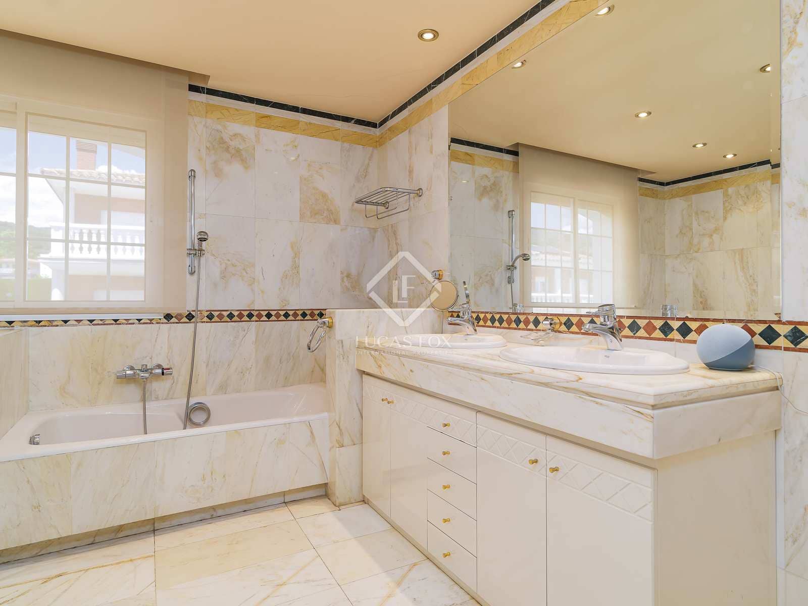 7 slaapkamer Villa te koop in Vilassar de Dalt met zwembad garage - € 1.750.000 (Ref: 8312757)