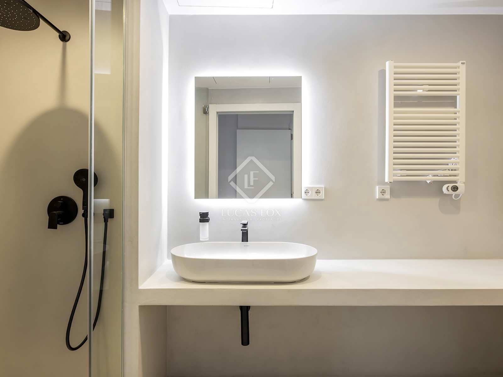 2 sypialnia Apartament na sprzedaż w Miasto Barcelona z basenem - 1 145 000 € (Ref: 8315532)