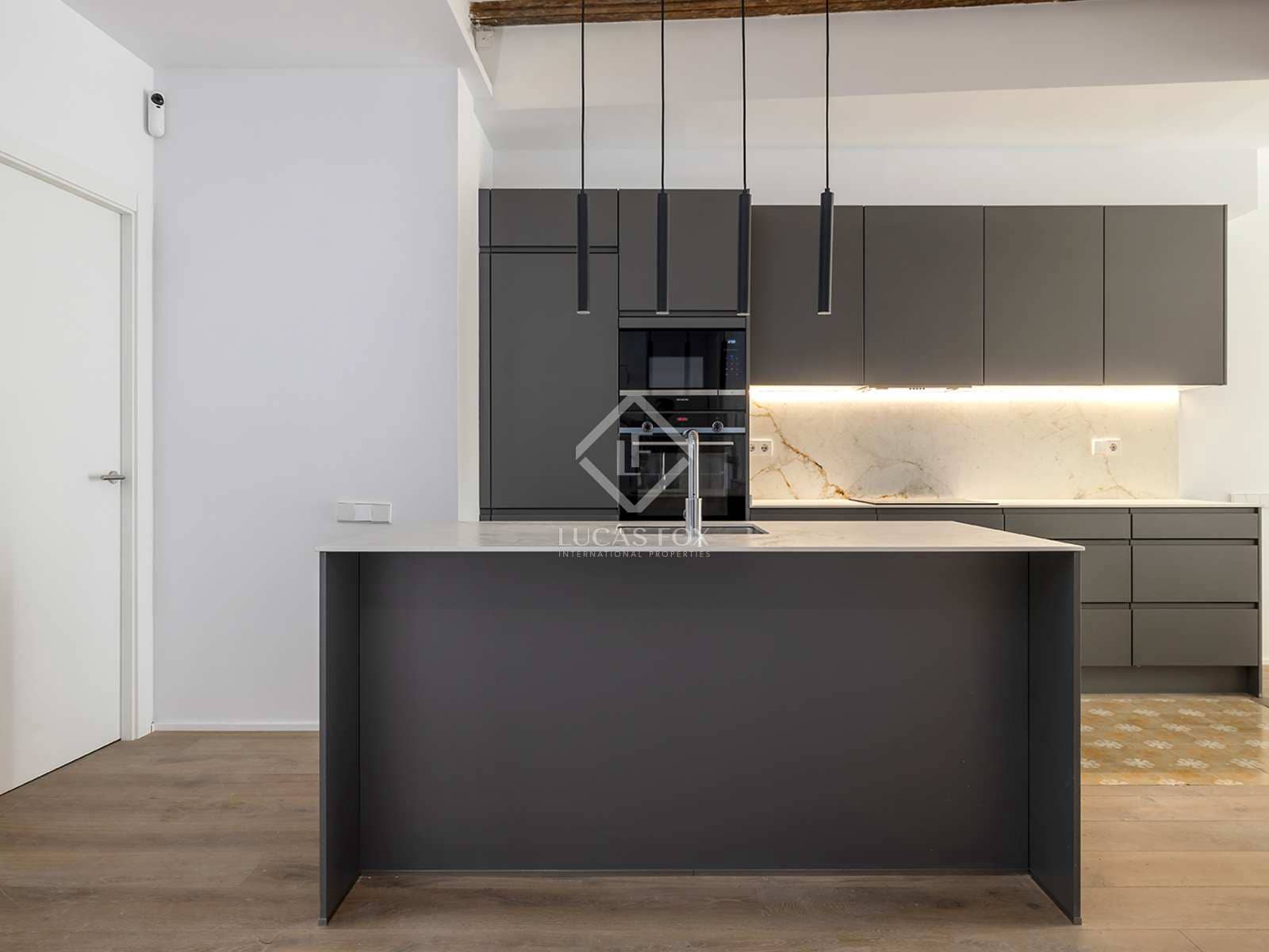 2 sypialnia Apartament na sprzedaż w Miasto Barcelona z basenem - 1 145 000 € (Ref: 8315532)