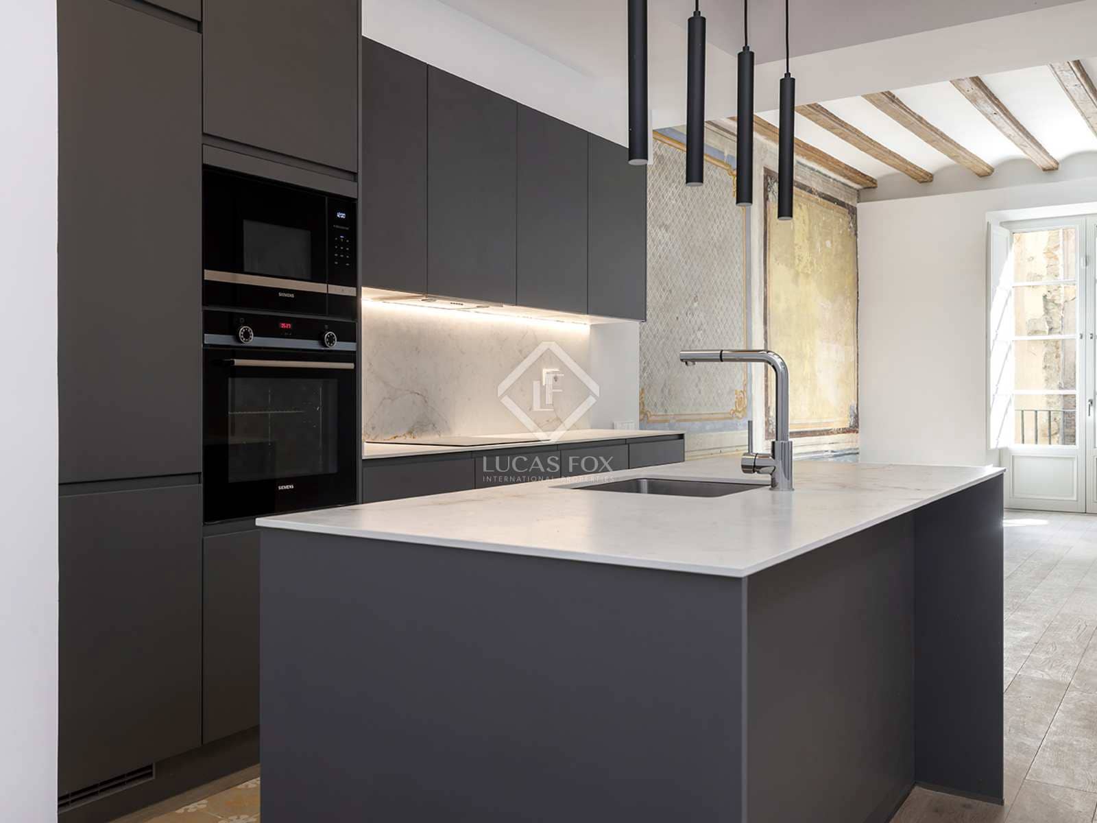 2 sypialnia Apartament na sprzedaż w Miasto Barcelona z basenem - 1 145 000 € (Ref: 8315532)