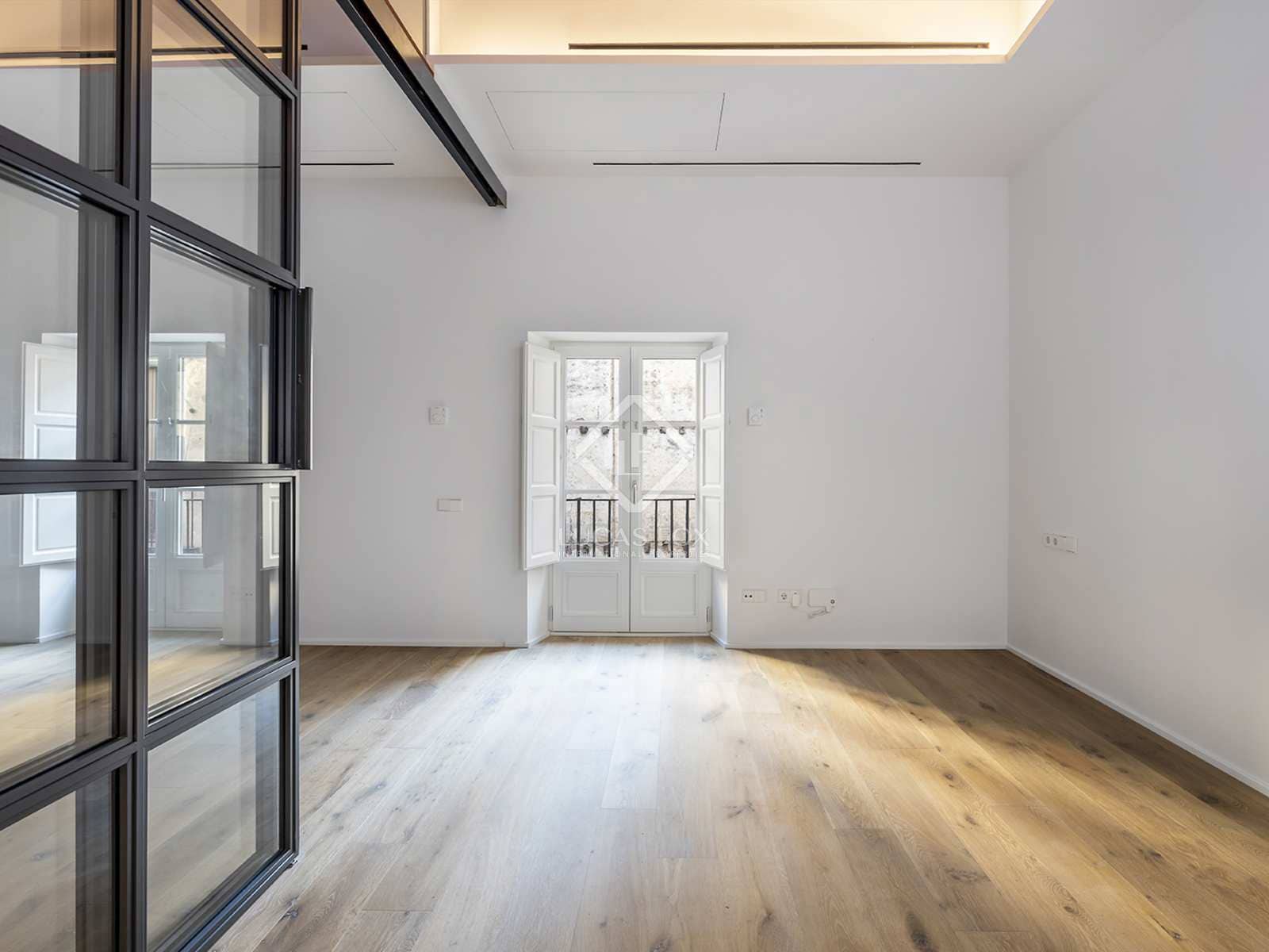 2 soveværelse Lejlighed til salg i Barcelona by med swimmingpool - € 1.245.000 (Ref: 8315533)