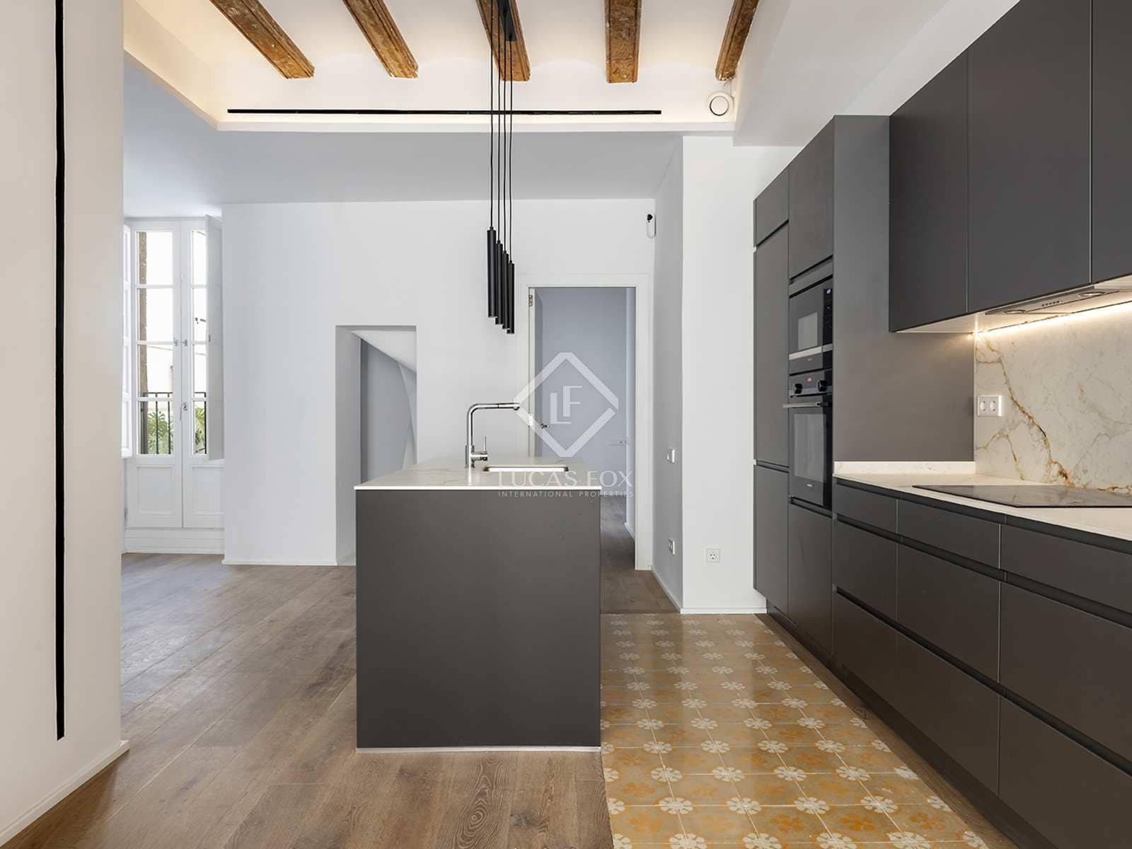 2 soveværelse Lejlighed til salg i Barcelona by med swimmingpool - € 1.245.000 (Ref: 8315533)