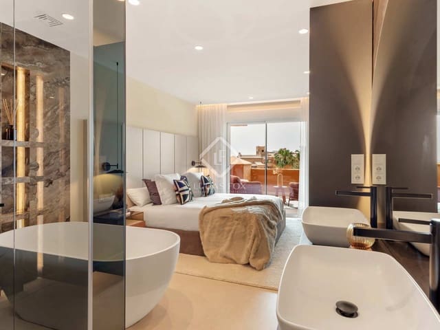 3 slaapkamer Appartement te koop in Estepona met zwembad garage - € 1.750.000 (Ref: 8316942)