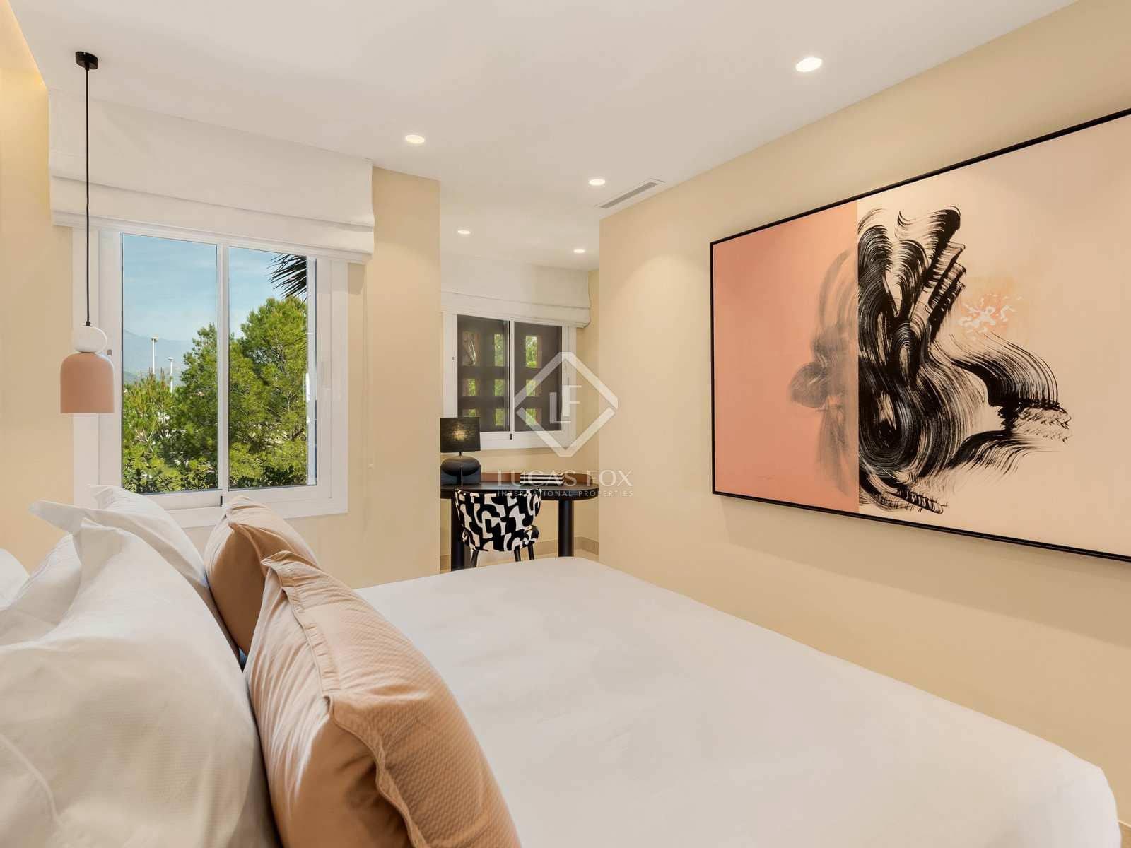 3 slaapkamer Appartement te koop in Estepona met zwembad garage - € 1.750.000 (Ref: 8316942)