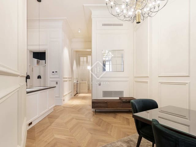 3 bedroom Apartment for rent in Barcelona city - € 5,000 (Ref: 8316943)