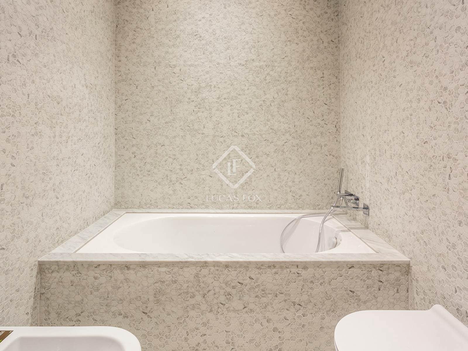 3 bedroom Apartment for rent in Barcelona city - € 5,000 (Ref: 8316943)