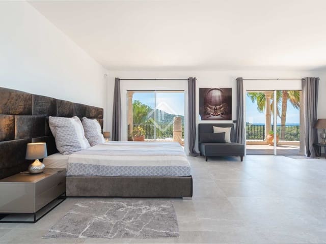 3 sypialnia Willa na sprzedaż w Miasto Ibiza / Eivissa z basenem garażem - 3 950 000 € (Ref: 8321385)