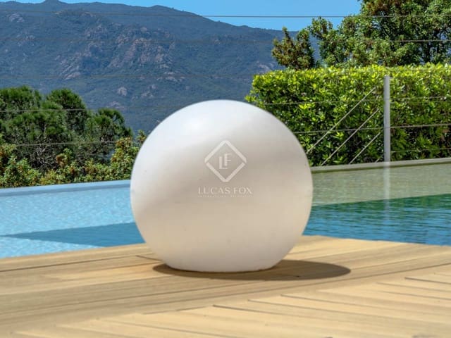 4 soveværelse Villa til salg i Santa Cristina d'Aro med swimmingpool - € 885.000 (Ref: 8323473)