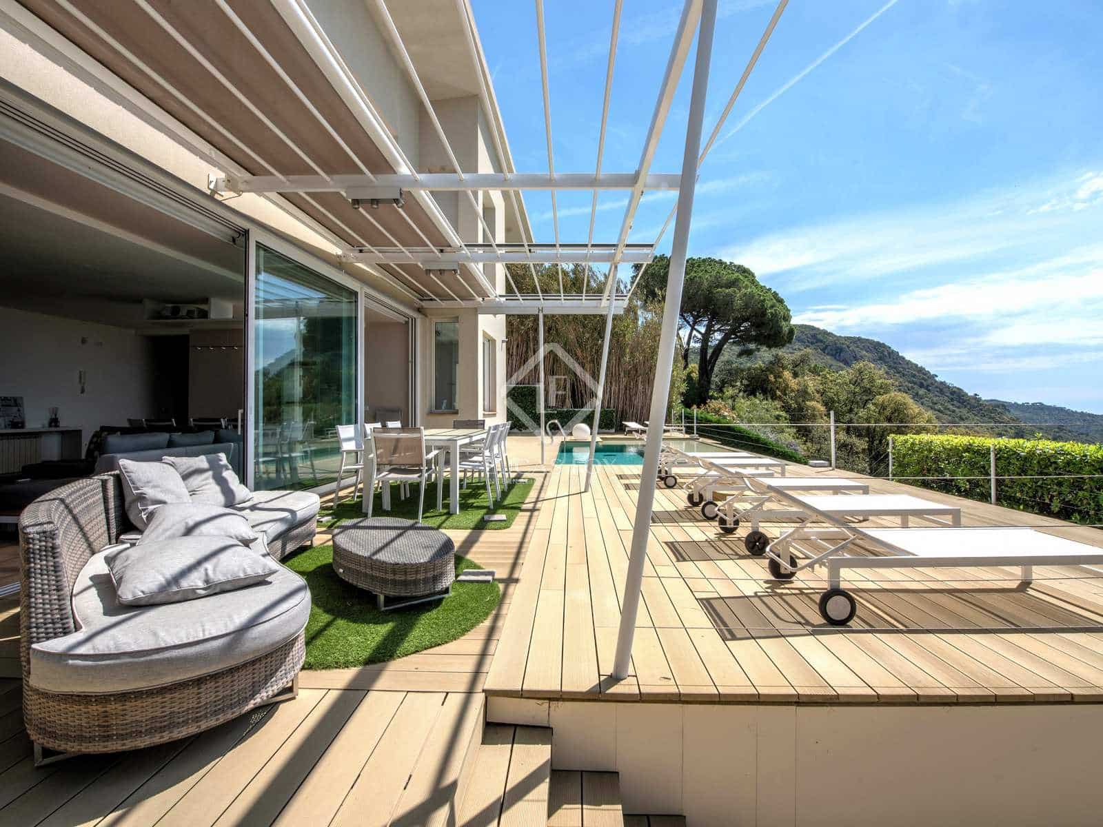 4 soveværelse Villa til salg i Santa Cristina d'Aro med swimmingpool - € 885.000 (Ref: 8323473)