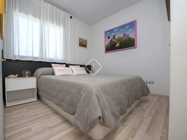 2 bedroom Apartment for sale in Platja d'Aro, Castell-Platja d'Aro with garage - € 395,000 (Ref: 8323650)