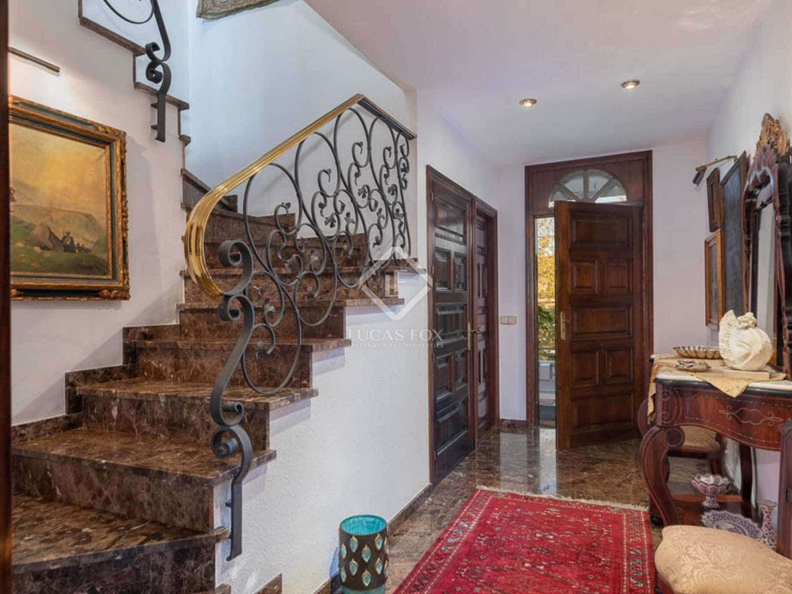 4 soveværelse Villa til salg i Girona by med garage - € 1.130.000 (Ref: 8329191)