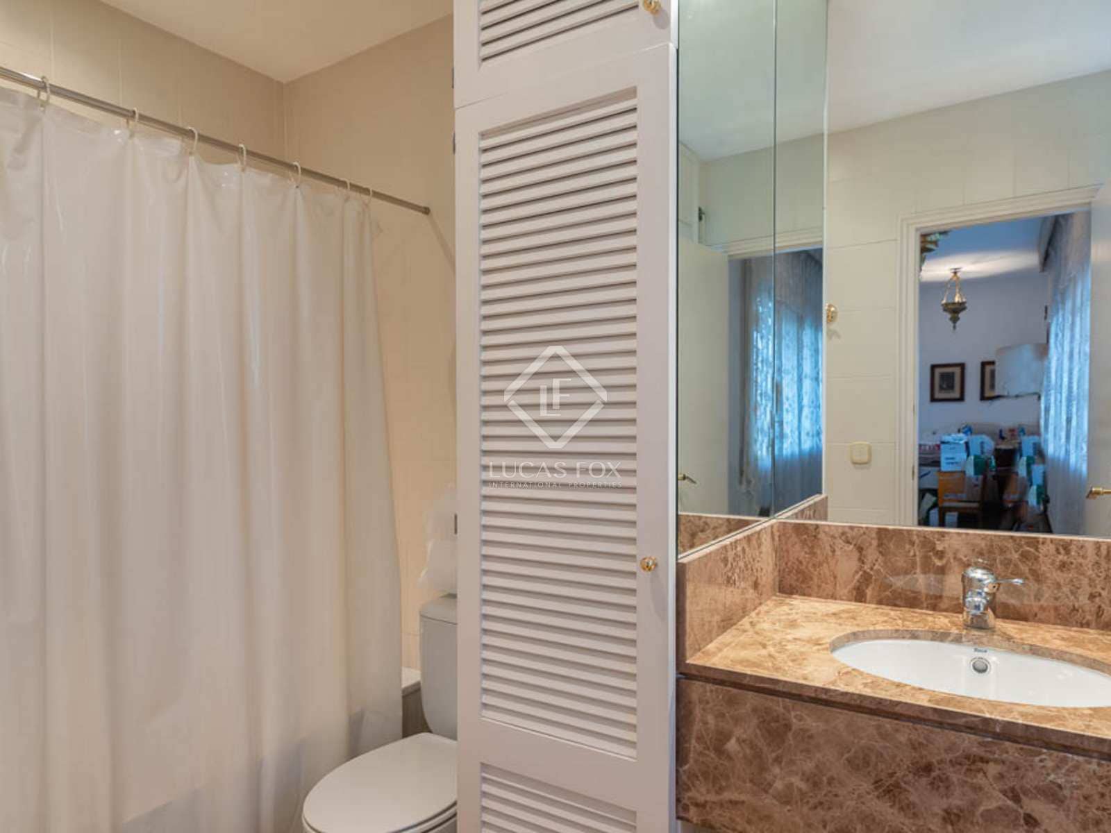 4 soveværelse Villa til salg i Girona by med garage - € 1.130.000 (Ref: 8329191)