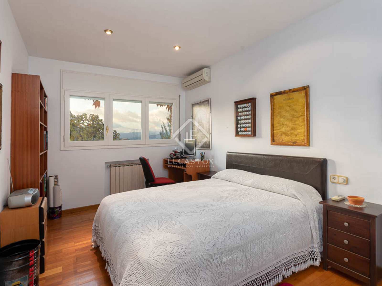 4 soveværelse Villa til salg i Girona by med garage - € 1.130.000 (Ref: 8329191)