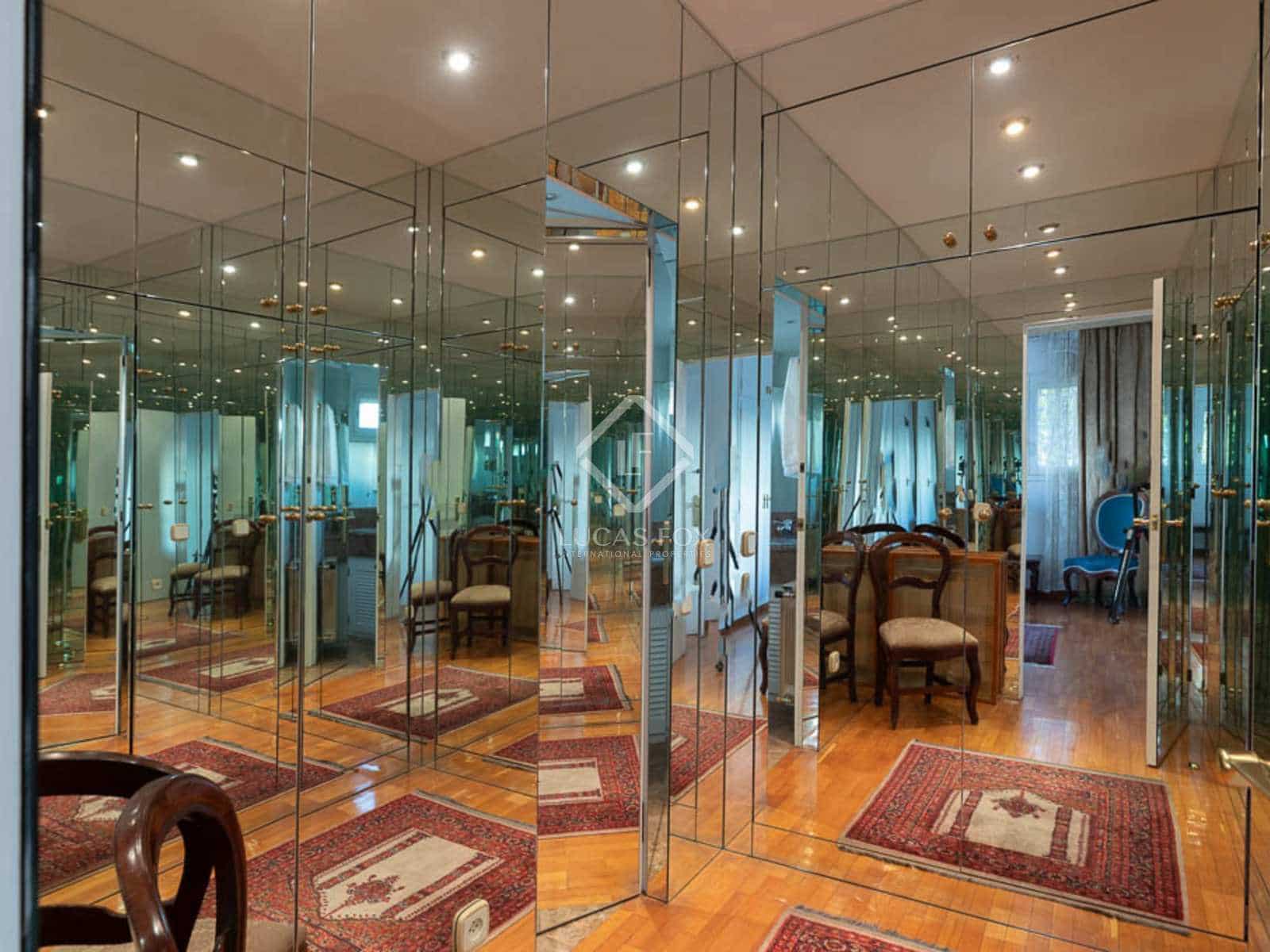 4 soveværelse Villa til salg i Girona by med garage - € 1.130.000 (Ref: 8329191)