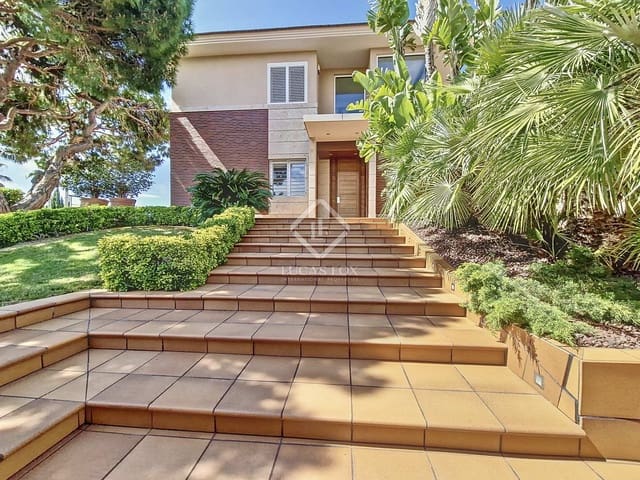 5 bedroom Villa for sale in Vilanova i la Geltrú with pool garage - € 2,100,000 (Ref: 8332616)