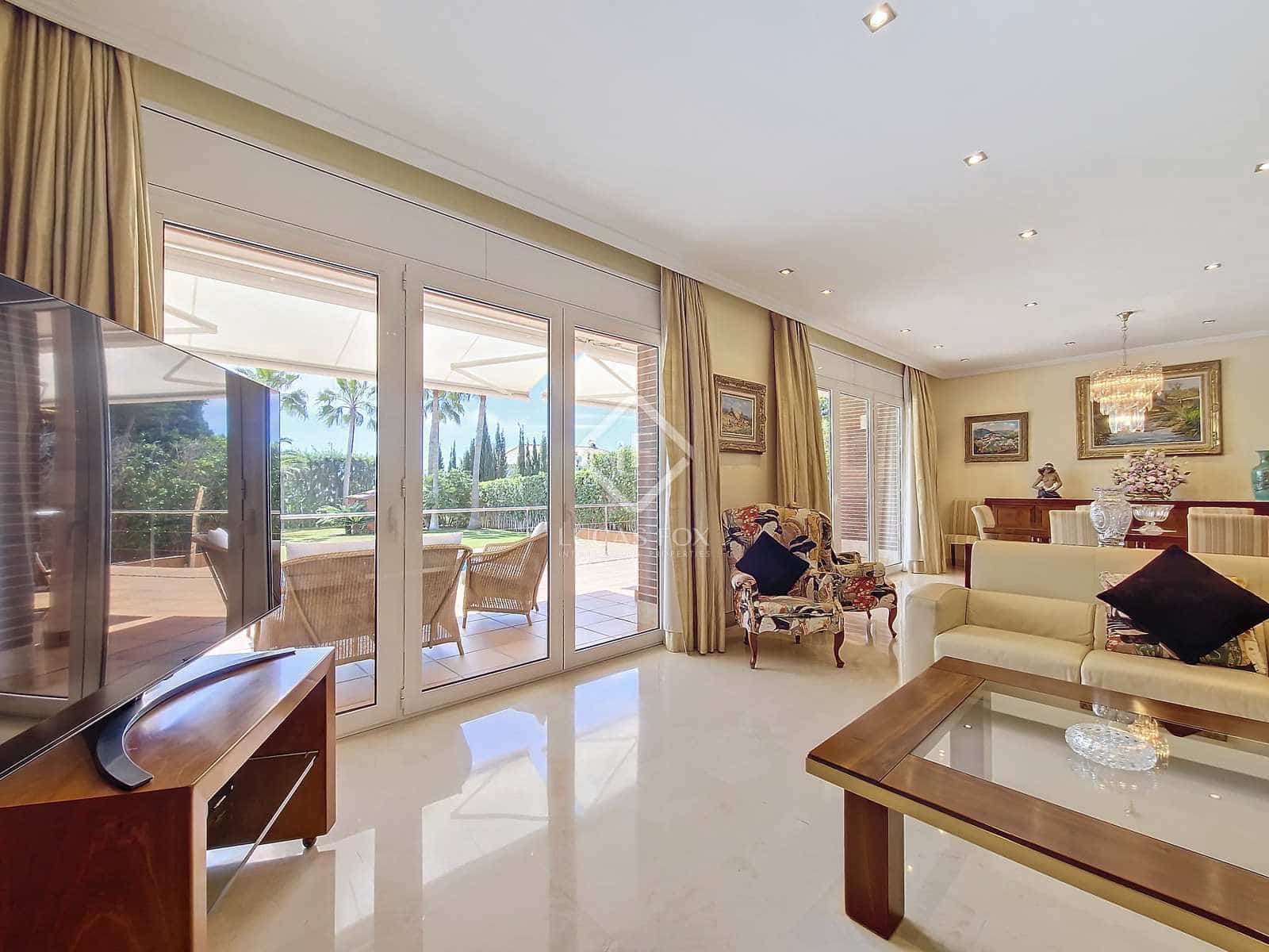 5 soveværelse Villa til salg i Vilanova i la Geltru med swimmingpool garage - € 2.100.000 (Ref: 8332616)