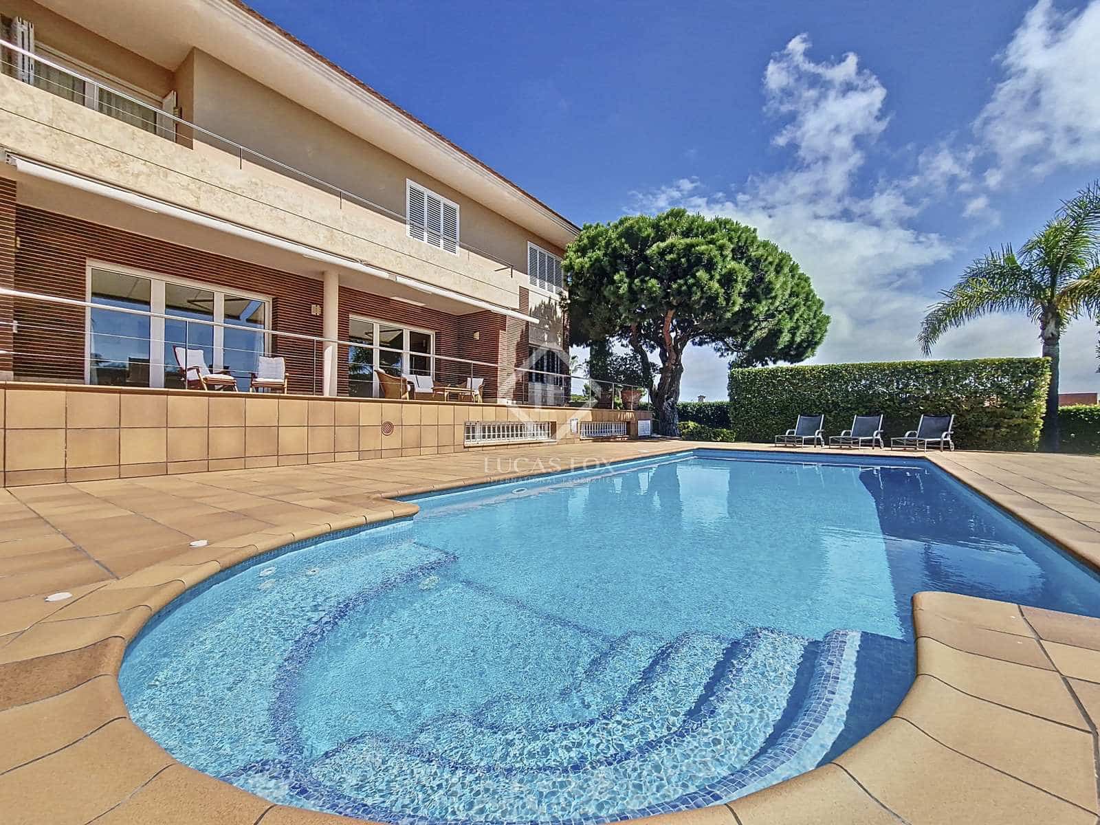 5 soveværelse Villa til salg i Vilanova i la Geltru med swimmingpool garage - € 2.500.000 (Ref: 8332616)