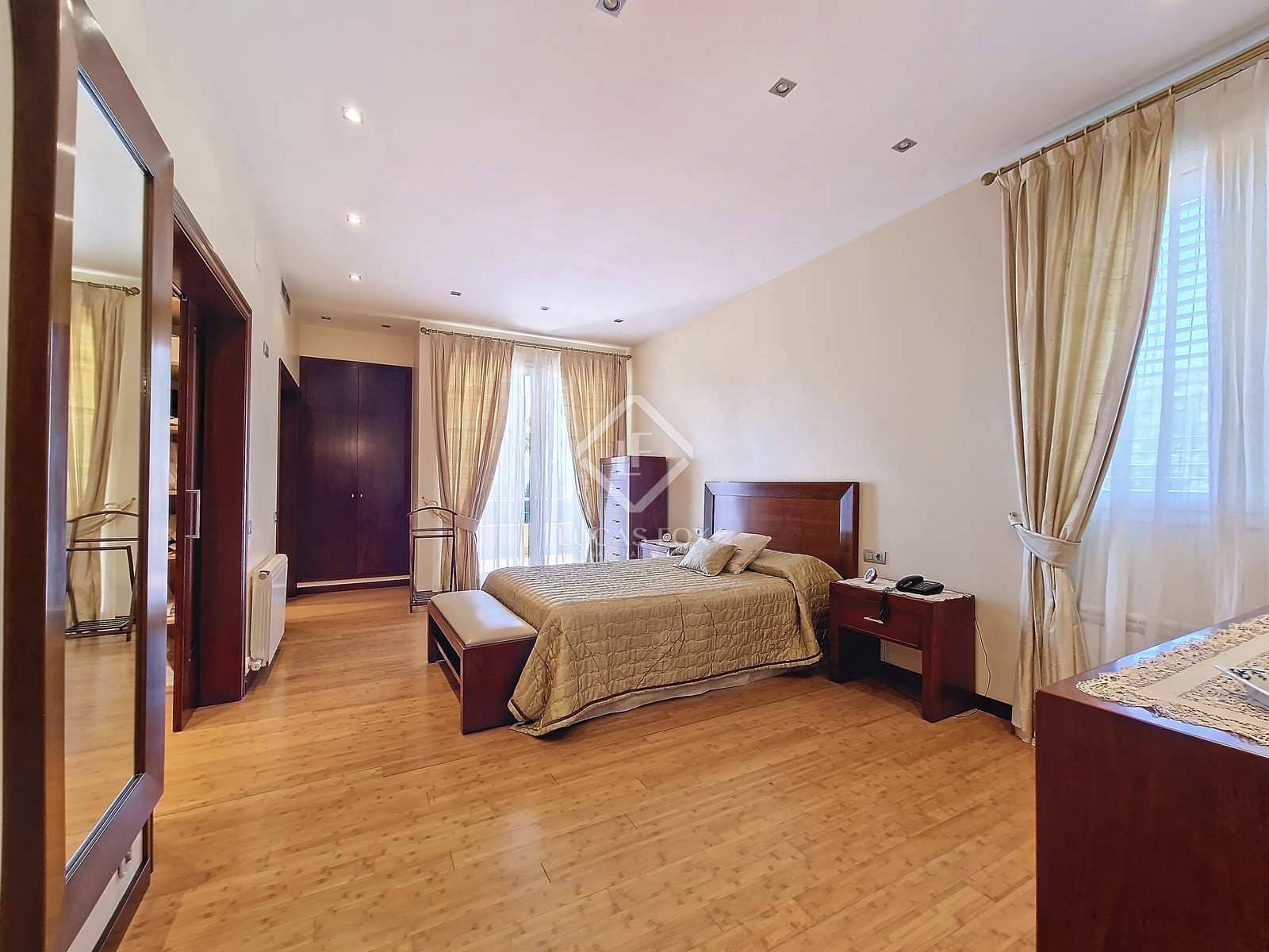 5 soveværelse Villa til salg i Vilanova i la Geltru med swimmingpool garage - € 2.100.000 (Ref: 8332616)