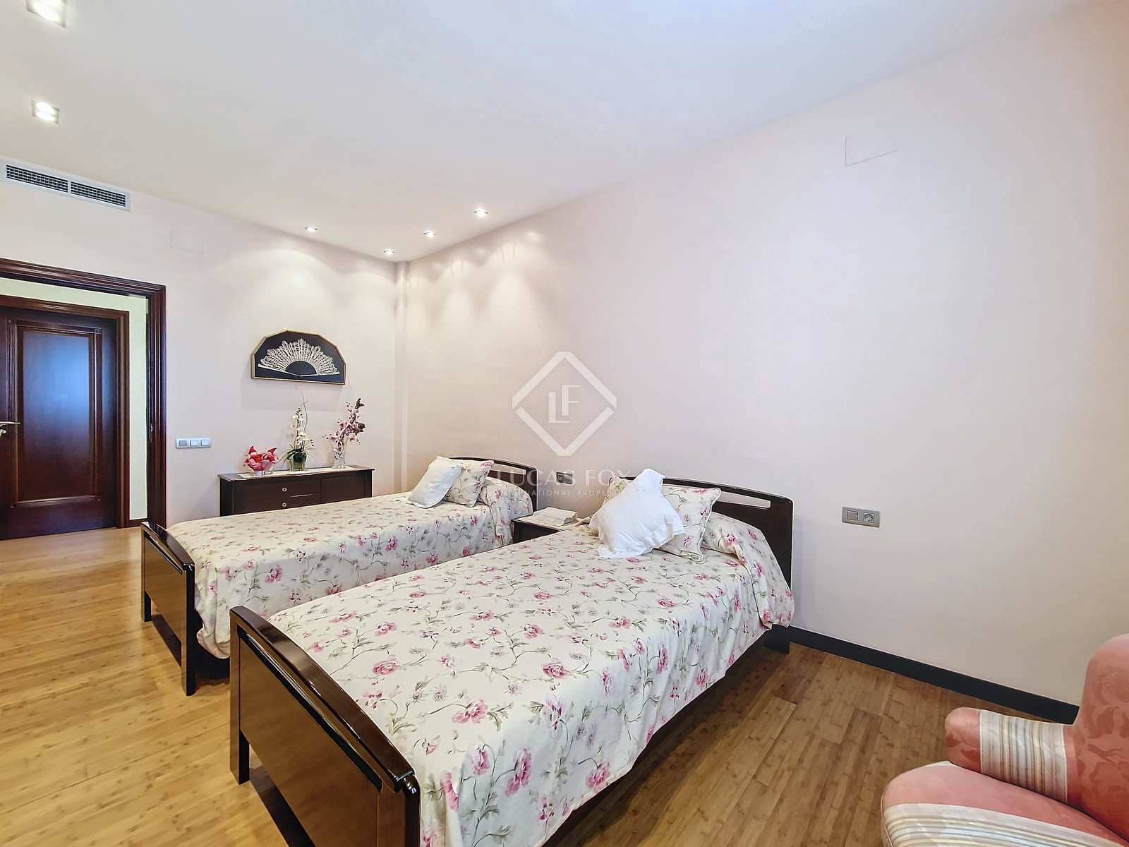 5 soveværelse Villa til salg i Vilanova i la Geltru med swimmingpool garage - € 2.100.000 (Ref: 8332616)