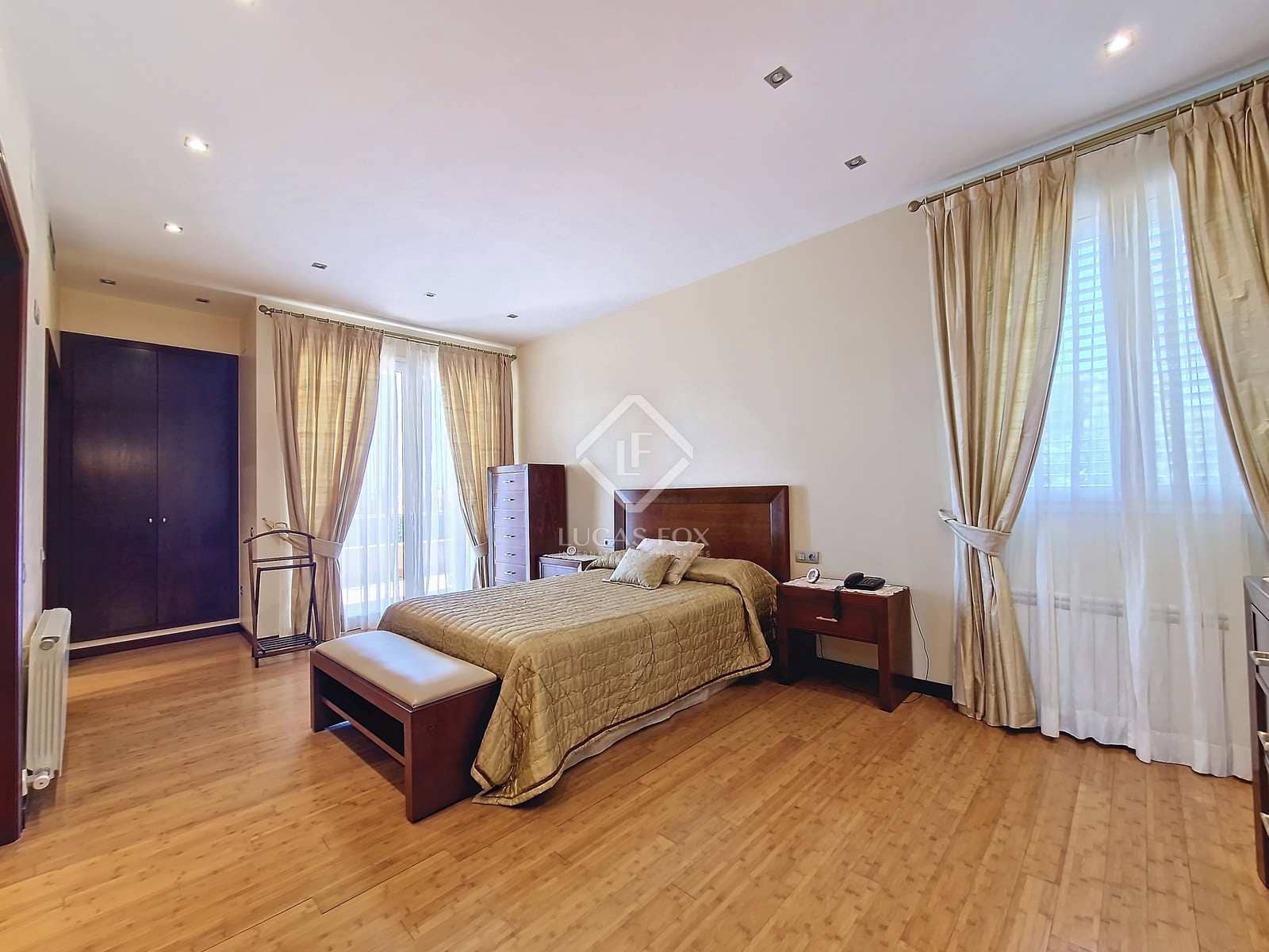 5 soveværelse Villa til salg i Vilanova i la Geltru med swimmingpool garage - € 2.100.000 (Ref: 8332616)