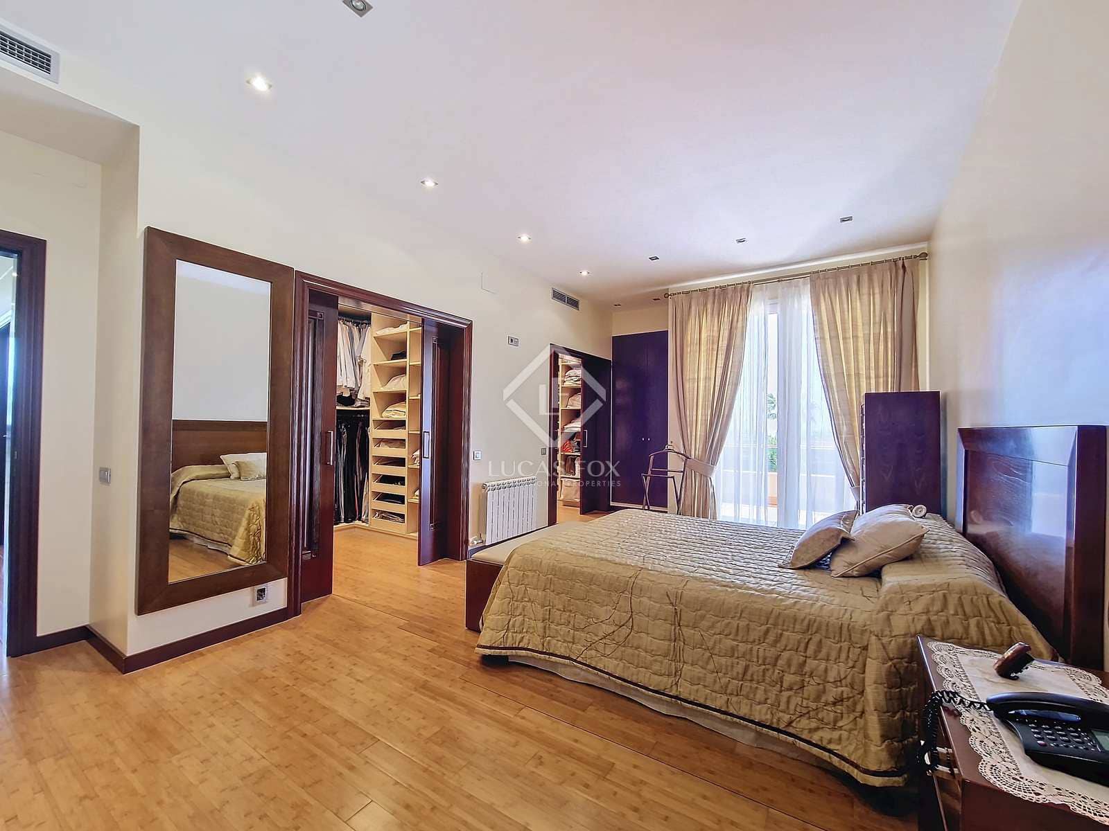 5 soveværelse Villa til salg i Vilanova i la Geltru med swimmingpool garage - € 2.100.000 (Ref: 8332616)