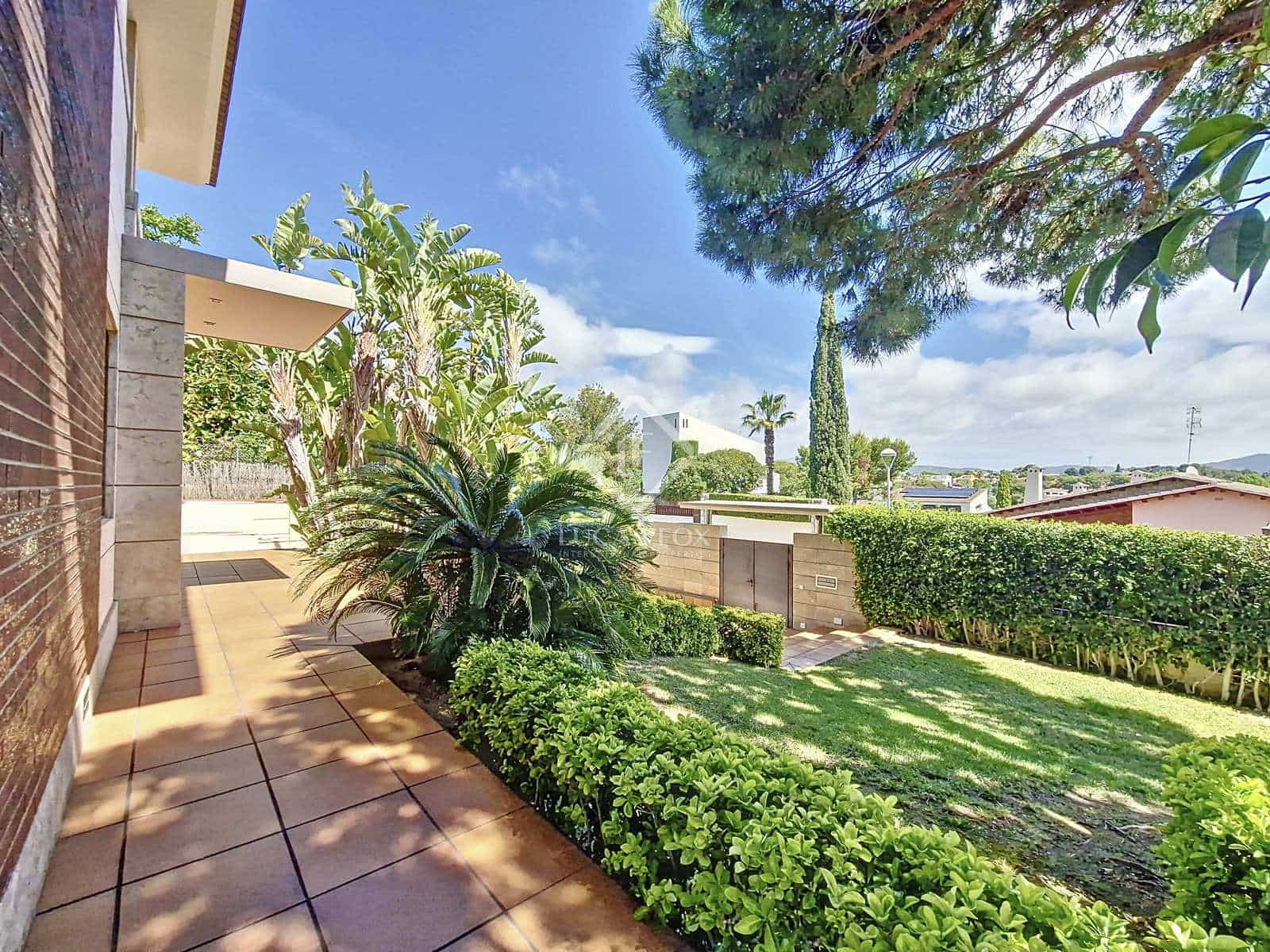 5 soveværelse Villa til salg i Vilanova i la Geltru med swimmingpool garage - € 2.100.000 (Ref: 8332616)