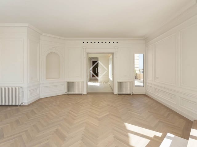 4 quarto Penthouse para venda em Barcelona cidade com piscina - 3 600 000 € (Ref: 8332967)