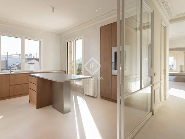 4 quarto Penthouse para venda em Barcelona cidade com piscina - 3 600 000 € (Ref: 8332967)