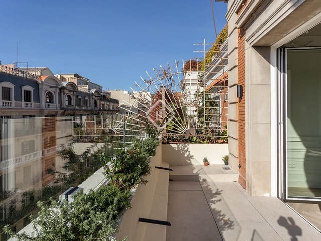 4 quarto Penthouse para venda em Barcelona cidade com piscina - 3 600 000 € (Ref: 8332967)