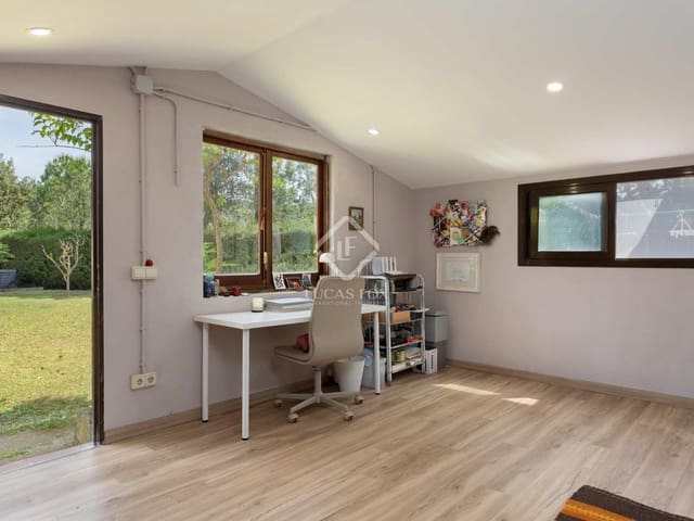 6 soverom Villa til salgs i Santa Cristina d'Aro med svømmebasseng garasje - € 995 000 (Ref: 8334394)