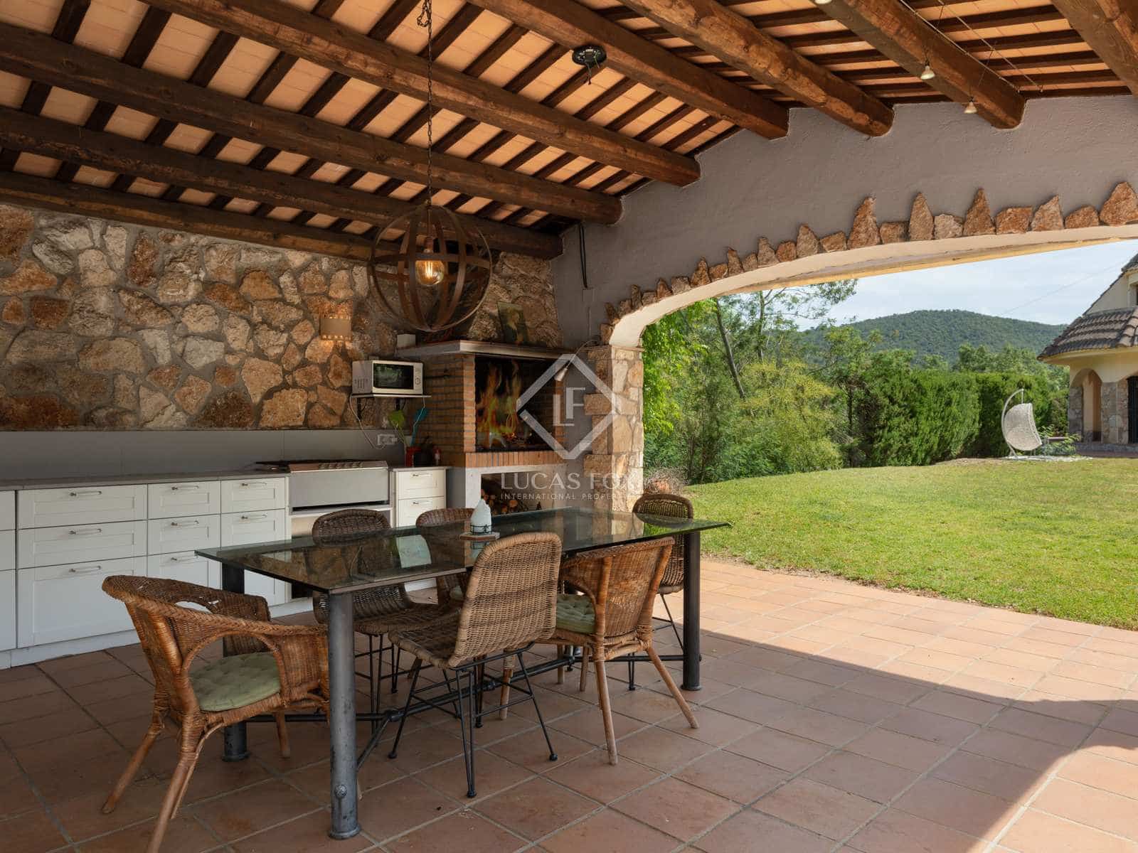 6 soveværelse Villa til salg i Santa Cristina d'Aro med swimmingpool garage - € 995.000 (Ref: 8334394)