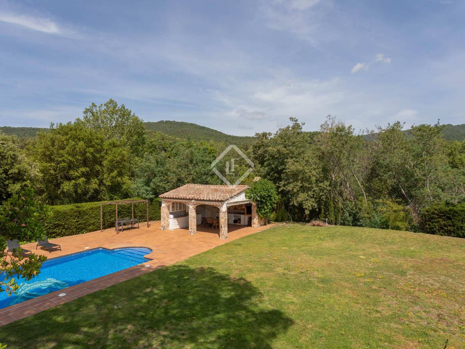 6 soveværelse Villa til salg i Santa Cristina d'Aro med swimmingpool garage - € 995.000 (Ref: 8334394)
