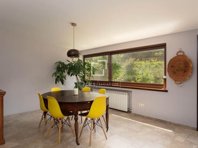 6 soverom Villa til salgs i Santa Cristina d'Aro med svømmebasseng garasje - € 995 000 (Ref: 8334394)