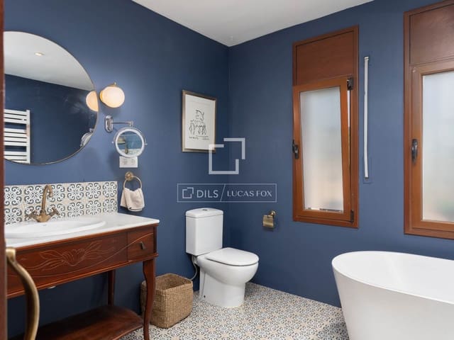 6 soverom Villa til salgs i Santa Cristina d'Aro med svømmebasseng garasje - € 995 000 (Ref: 8334394)