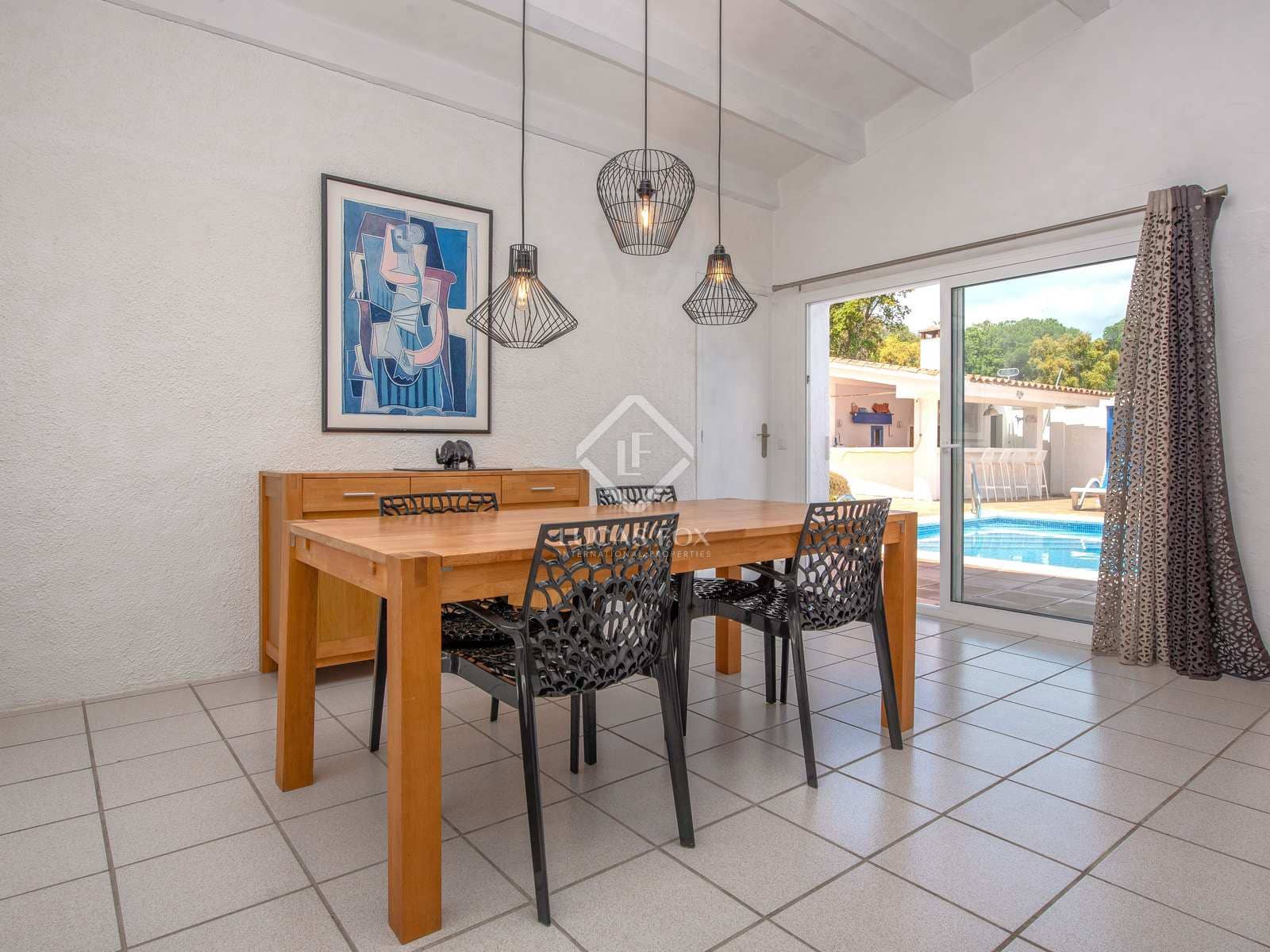 9 soverom Villa til salgs i Santa Cristina d'Aro med svømmebasseng garasje - € 1 600 000 (Ref: 8334395)