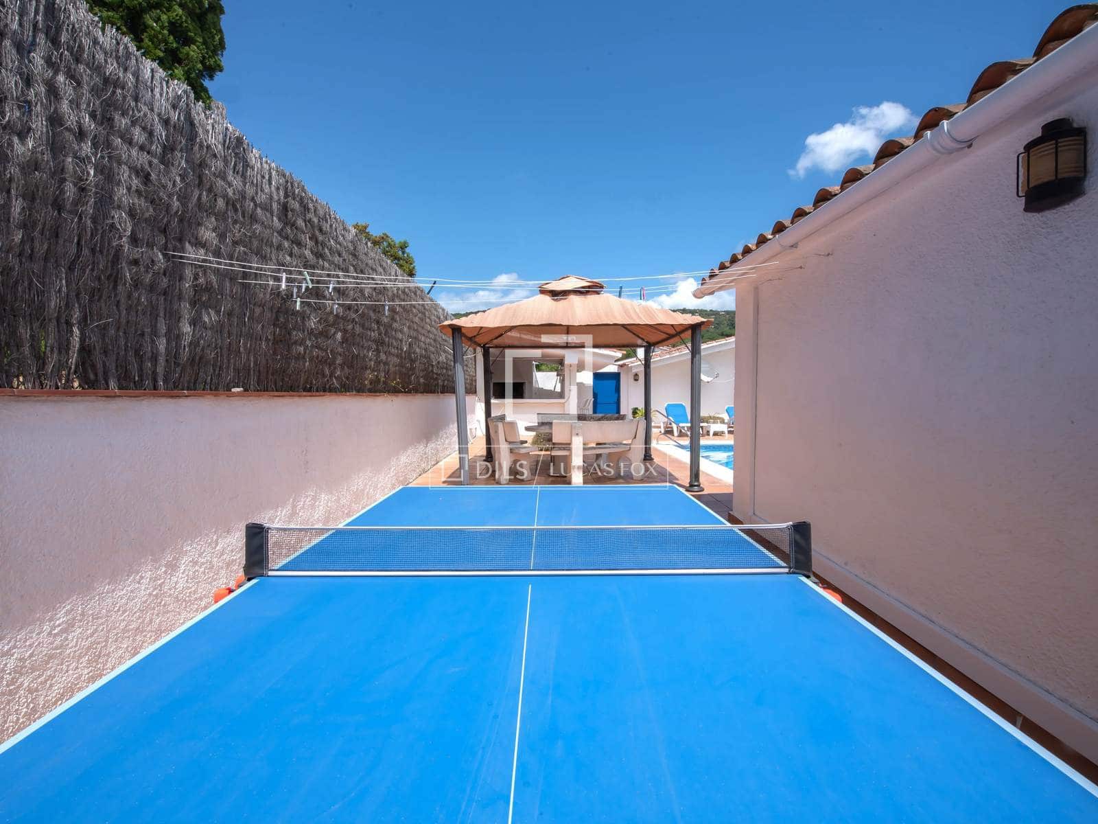 9 soverom Villa til salgs i Santa Cristina d'Aro med svømmebasseng garasje - € 1 600 000 (Ref: 8334395)