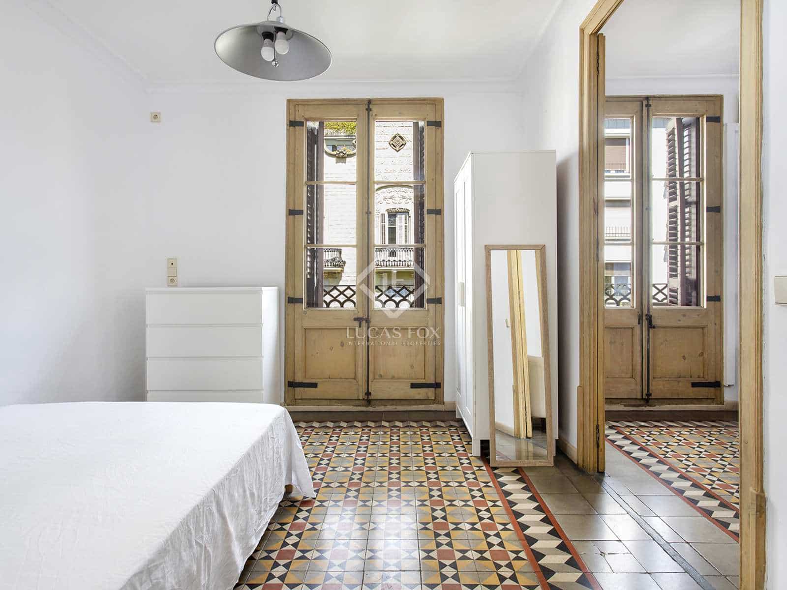 3 bedroom Apartment for rent in Barcelona city - € 2,800 (Ref: 8335501)