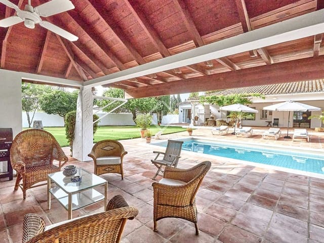 7 chambre Villa/Maison à vendre à Estepona avec piscine garage - 3 600 000 € (Ref: 8335637)