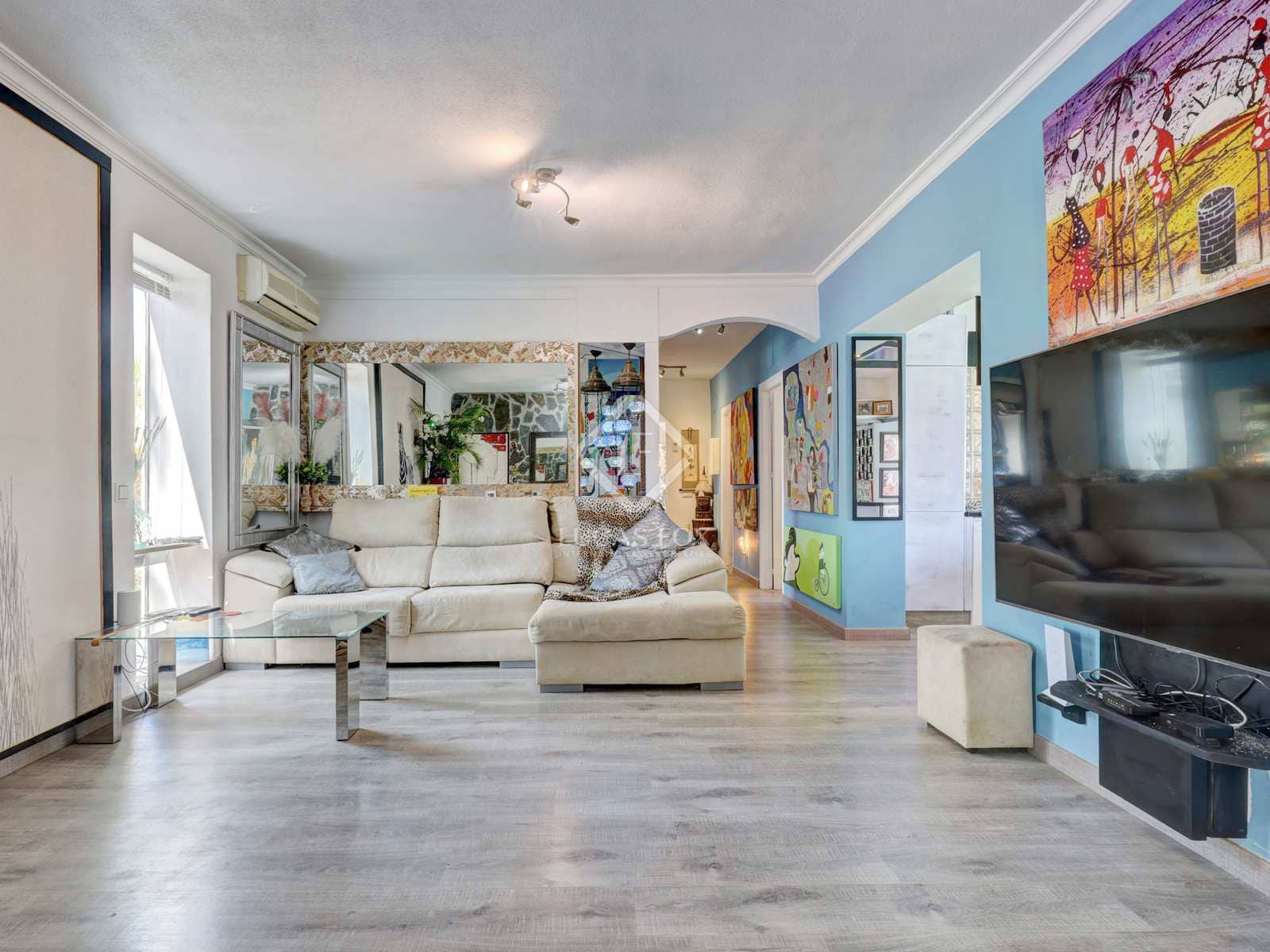 5 bedroom Villa for sale in Estepona with pool garage - € 730,000 (Ref: 8337164)