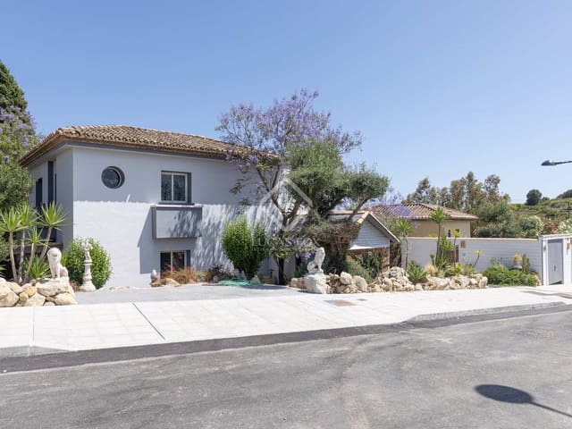 5 chambre Villa/Maison à vendre à Estepona avec piscine garage - 730 000 € (Ref: 8337164)